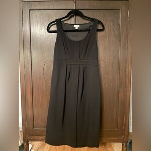 A Pea in the Pod Black Sleeveless Pleated Sheath Dress